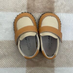 OMN 6-12 month Kids Tan and Cream Shoes